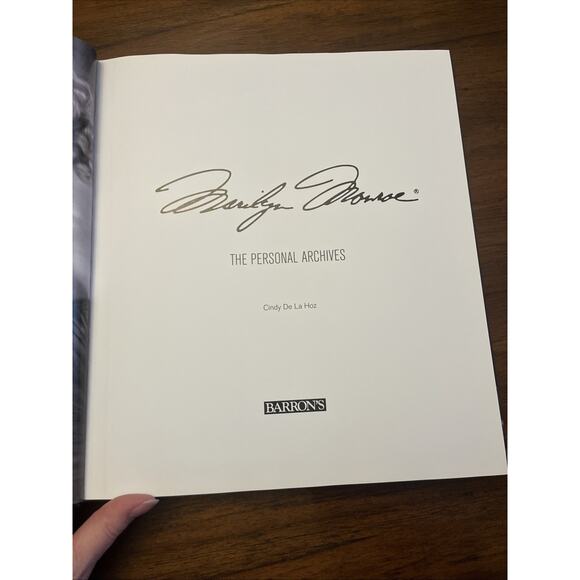 MARILYN MONROE: The Personal Archives By Cindy De La Hoz 2011 Coffee Table Book - Picture 4 of 7